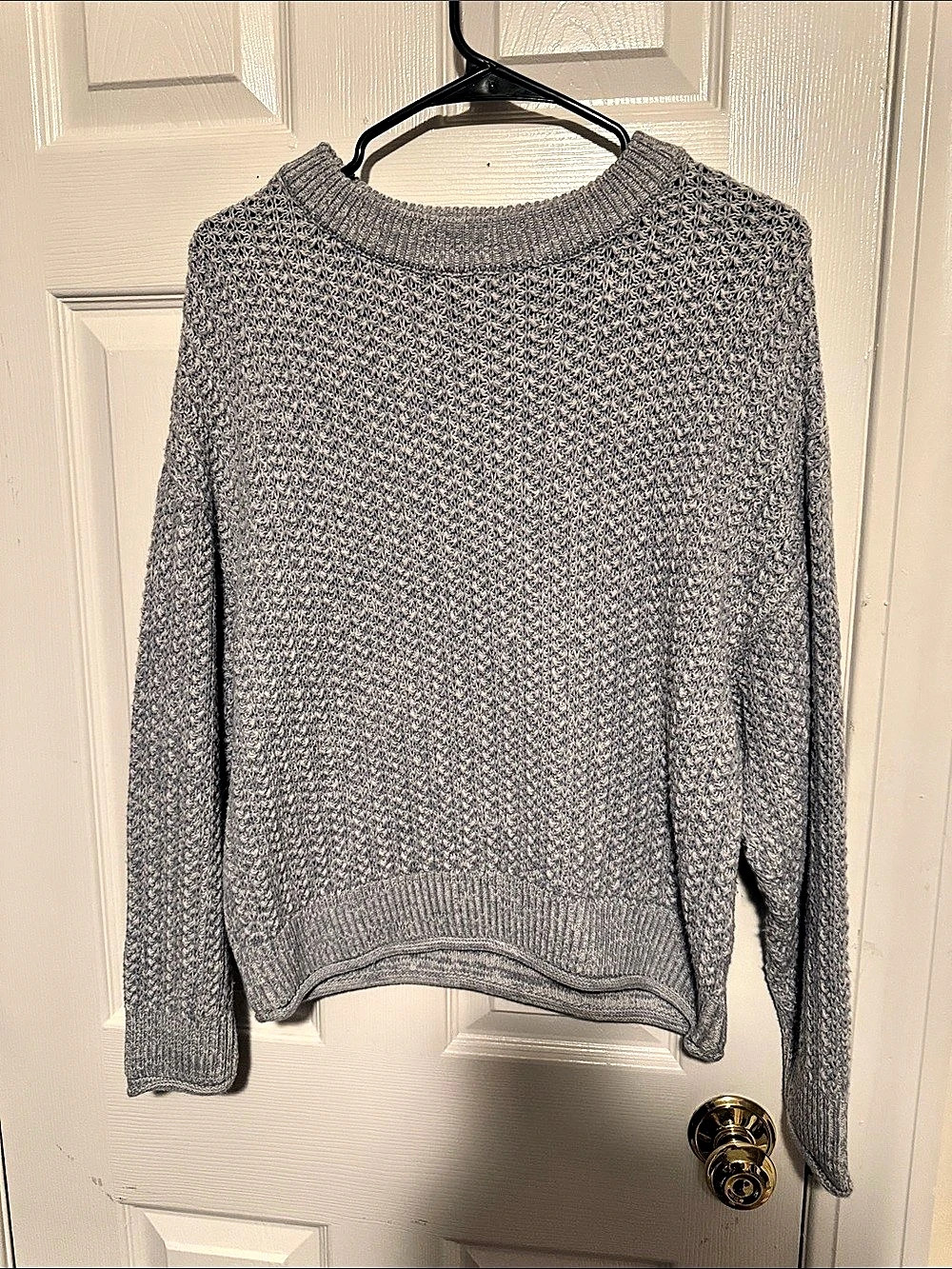 Universal Thread Crewneck Sweater in Gray Size Medium Like New